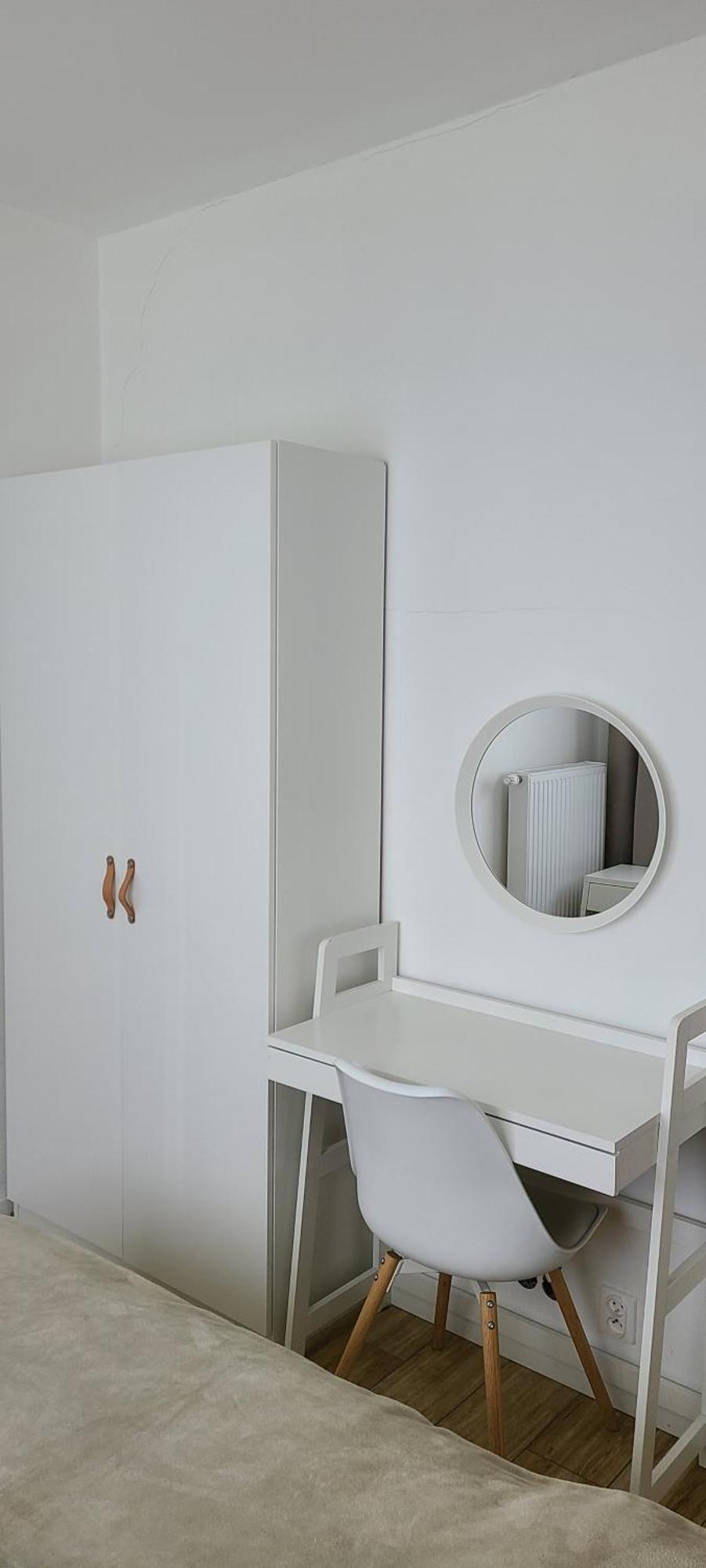 Apartment Lovely One-bedroom With Patio. Warsaw