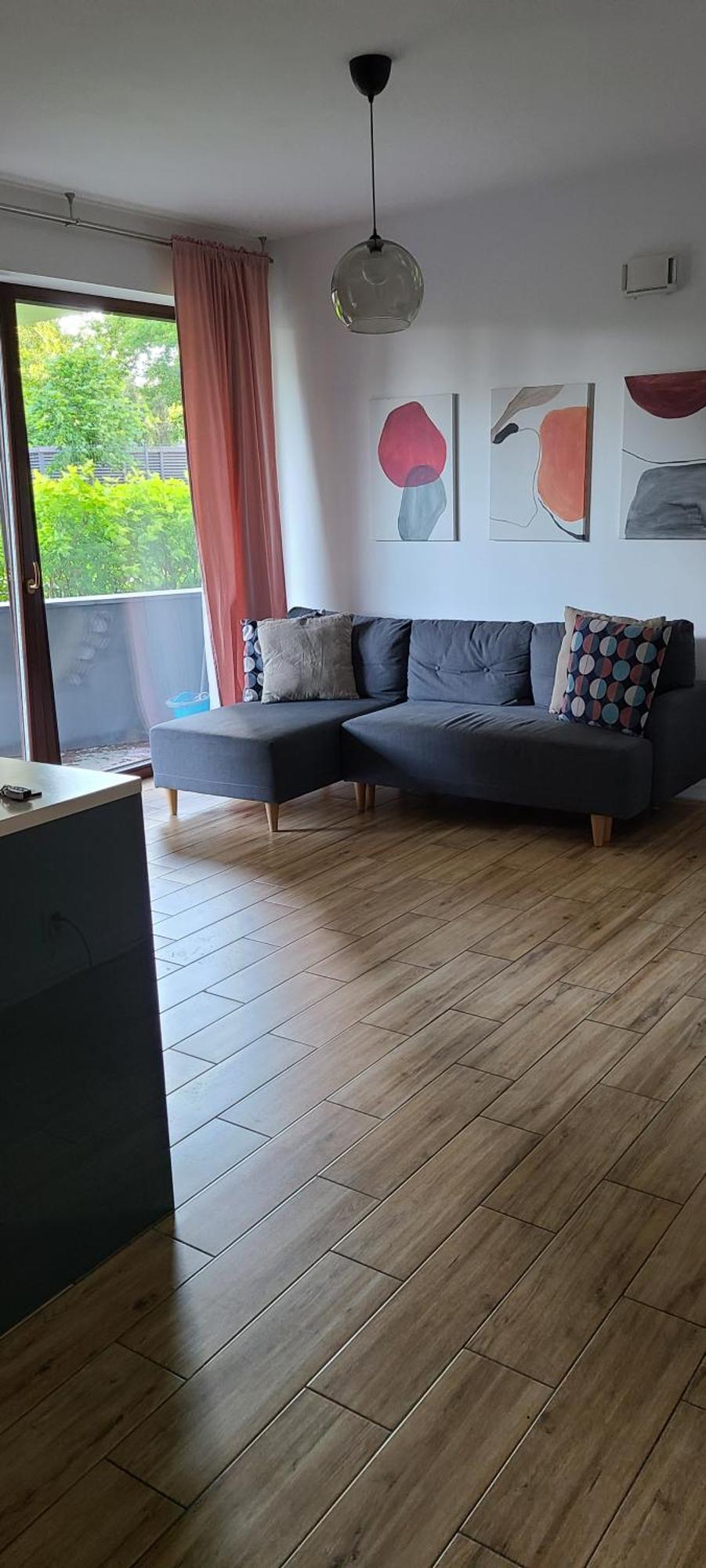 Apartment Lovely One-bedroom With Patio. Warsaw